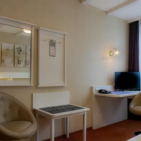 Sonne - Kleine Altstadt 3*